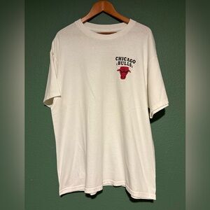 Chicago Bulls Basketball Vintage Style Tee